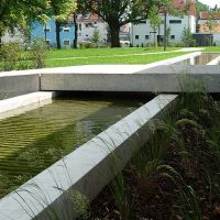 Eingang Mit Wasserbecken